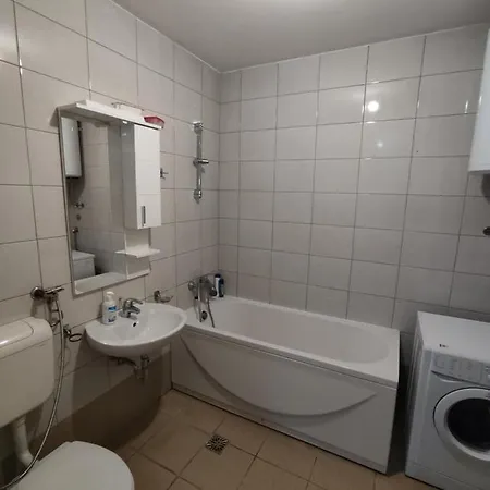 Deluxe At Center Of Ilidza - 塞拉耶佛