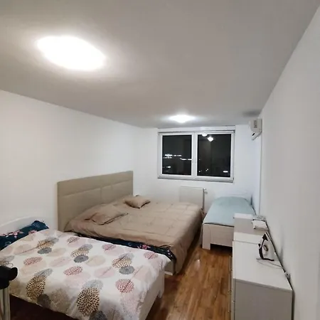 Deluxe At Center Of Ilidza - 公寓 塞拉耶佛